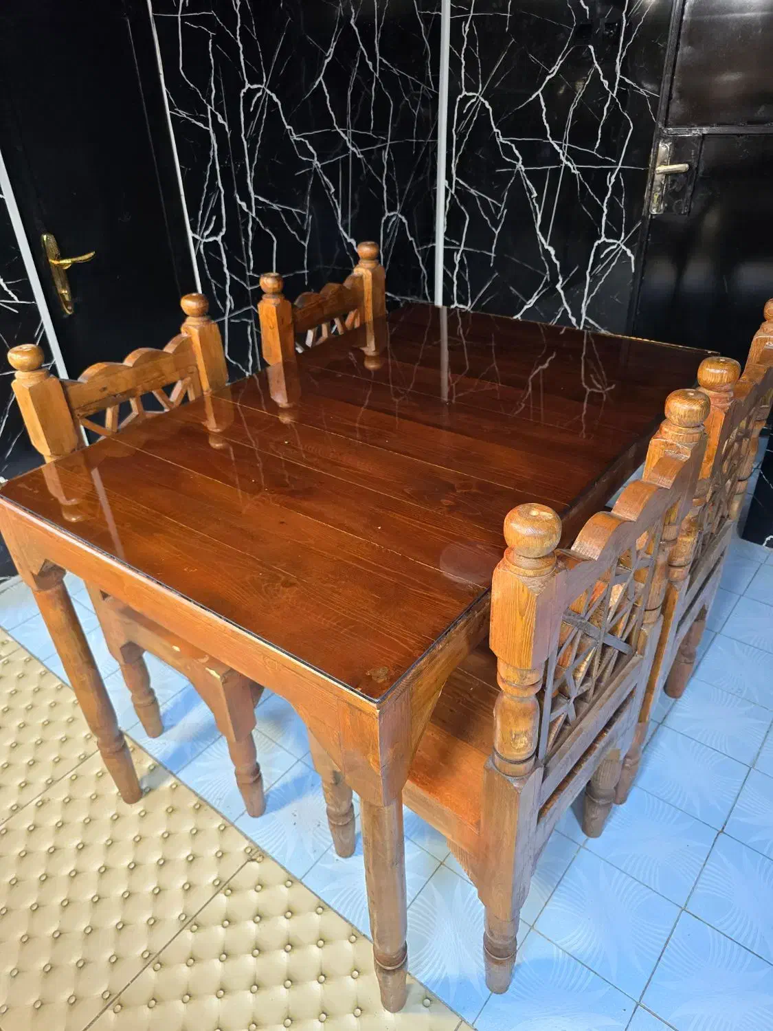 میز و صندلی سنتی|کافیشاپ و رستوران|اهواز, کوروش|دیوار