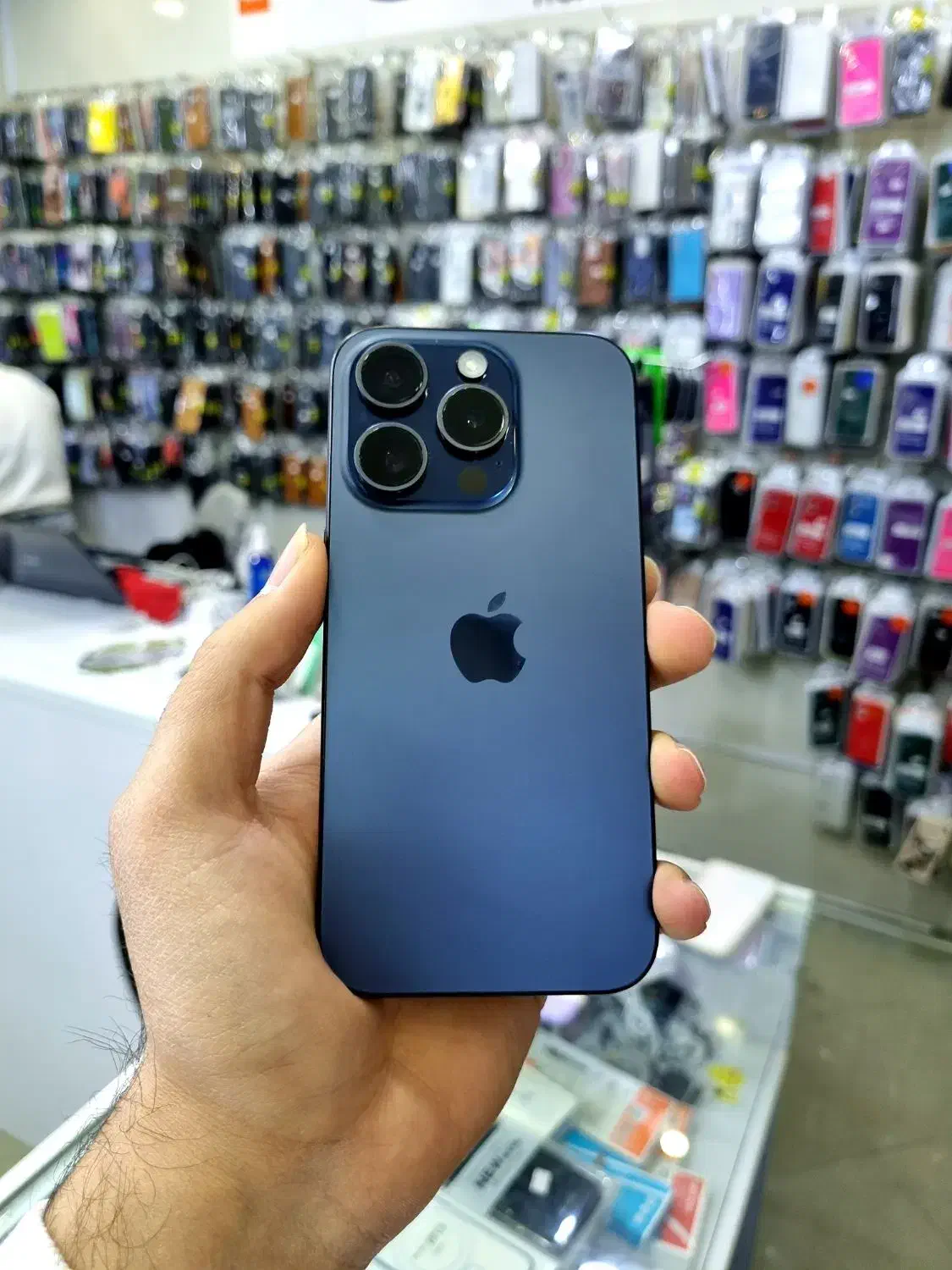 iphone 15 pro|موبایل|شیراز, شهرک گلستان|دیوار