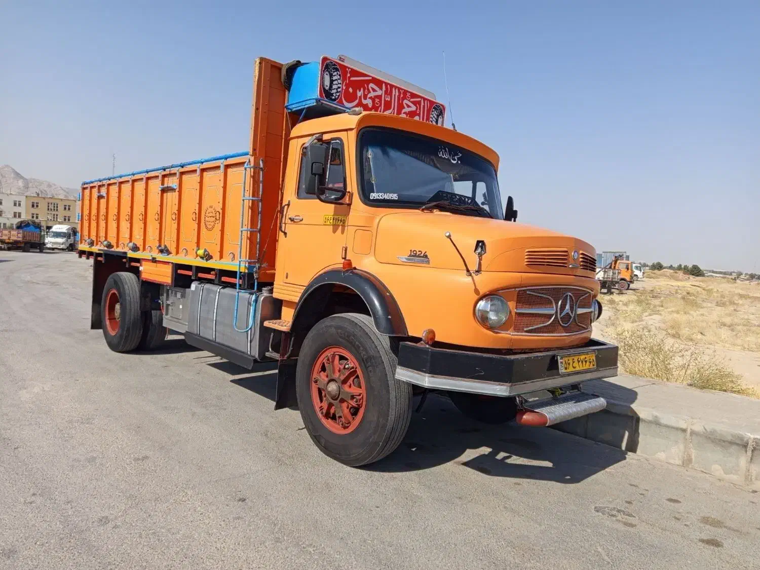 کامیون بنز تک باری مدل ۱۳۸۰|خودرو سنگین|راور, |دیوار