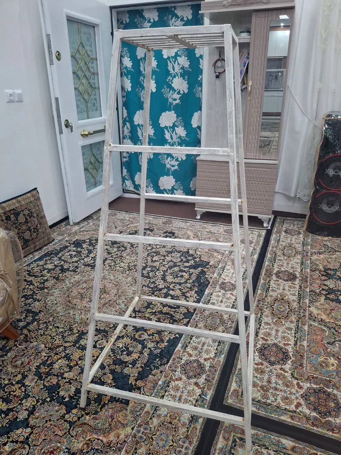 چهارپایه اهنی|ابزارآلات|سبزوار, باهنر|دیوار