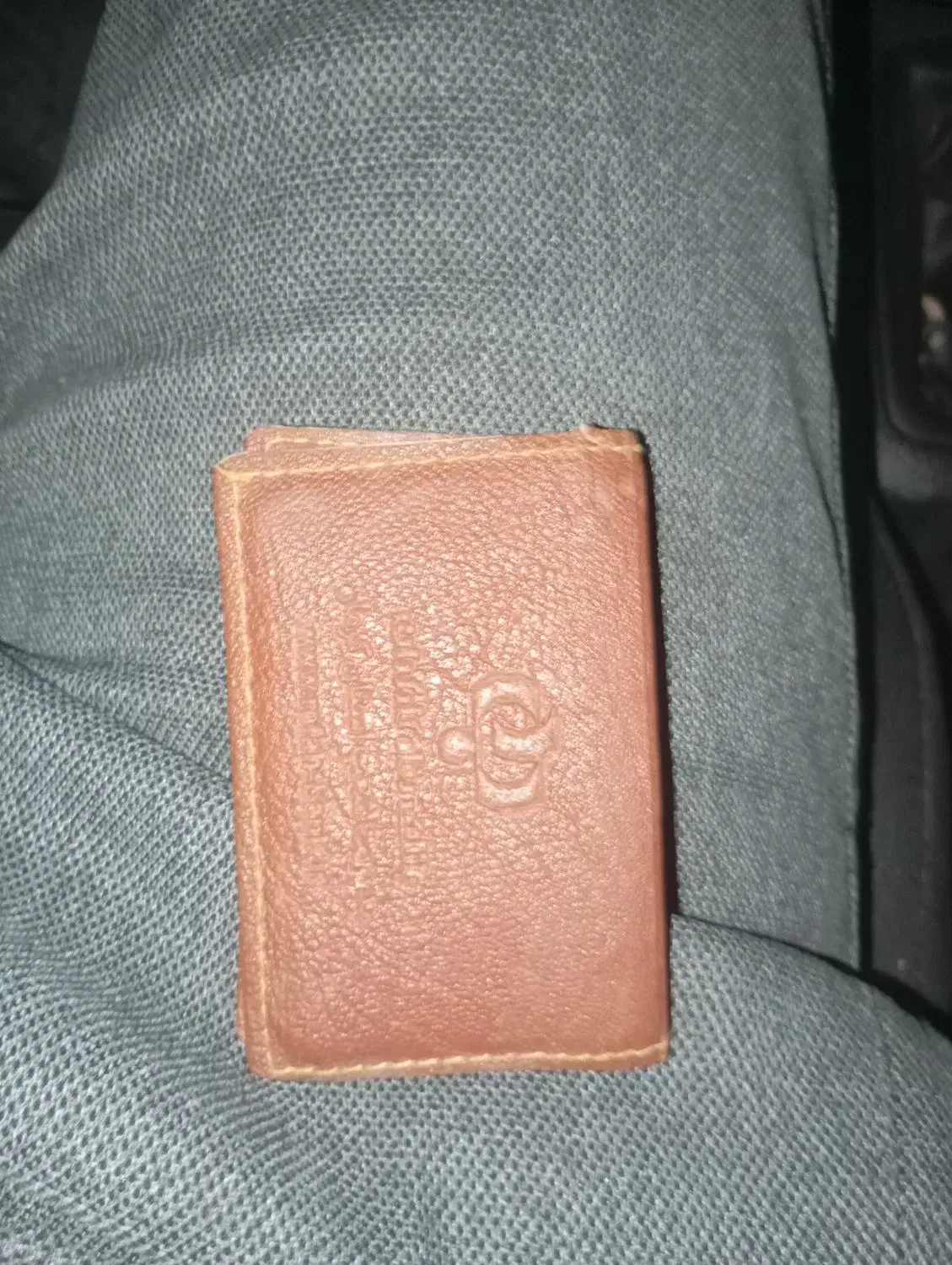 یک عدد کیف کارتی پیداشده|اشیا|رفسنجان, |دیوار