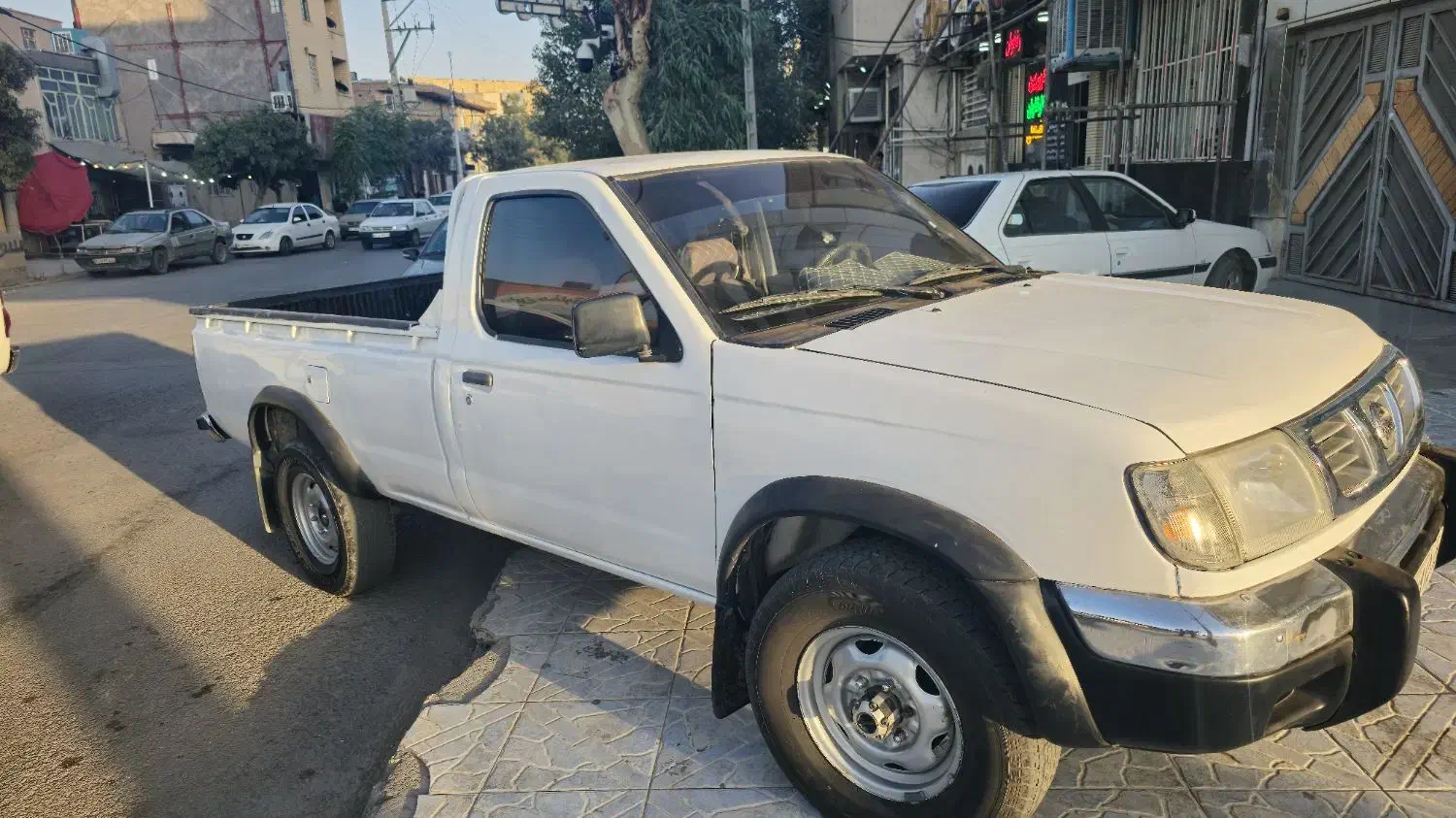 نیسان پیکاپ|خودرو سواری و وانت|شیراز, شاهچراغ|دیوار