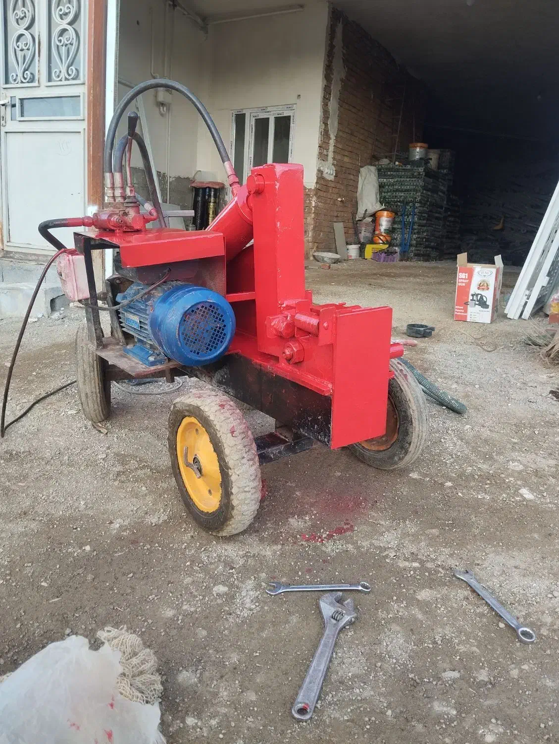 قیچی میلگرد بر 32|ابزارآلات|دهگلان, |دیوار