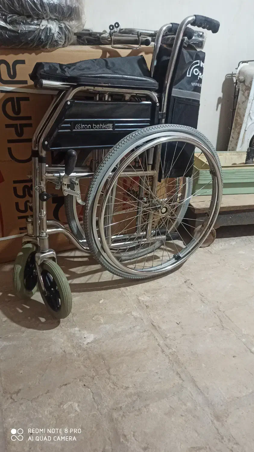 فروش چرخ ویلچر نو داخل کارتون|آرایشی، بهداشتی، درمانی|آران و بیدگل, |دیوار