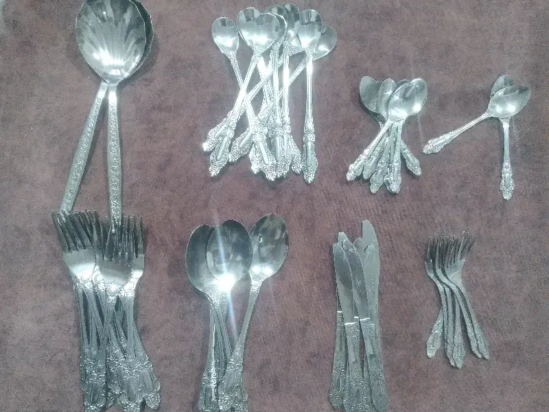 قاشق چنگال سرویس یه شکل|ظروف سرو و پذیرایی|قرچک, داوود آباد|دیوار