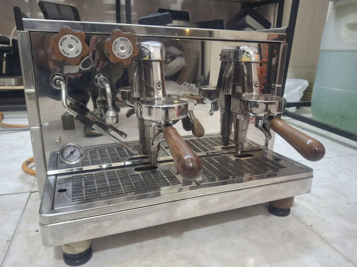 دستگاه اسپرسو قهوه ساز صنعتی|کافیشاپ و رستوران|رباطکریم, شهرک صنعتی نصیرآباد|دیوار