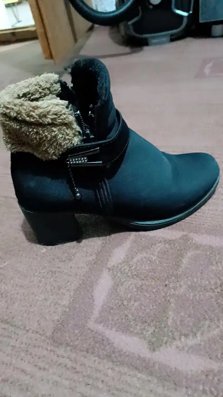 نیم بوت مشکی|کیف، کفش، کمربند|آمل, |دیوار