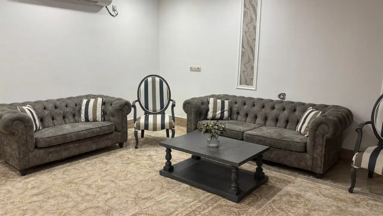 مبل در حد نو|مبلمان خانگی و میز عسلی|بندر دیر, |دیوار