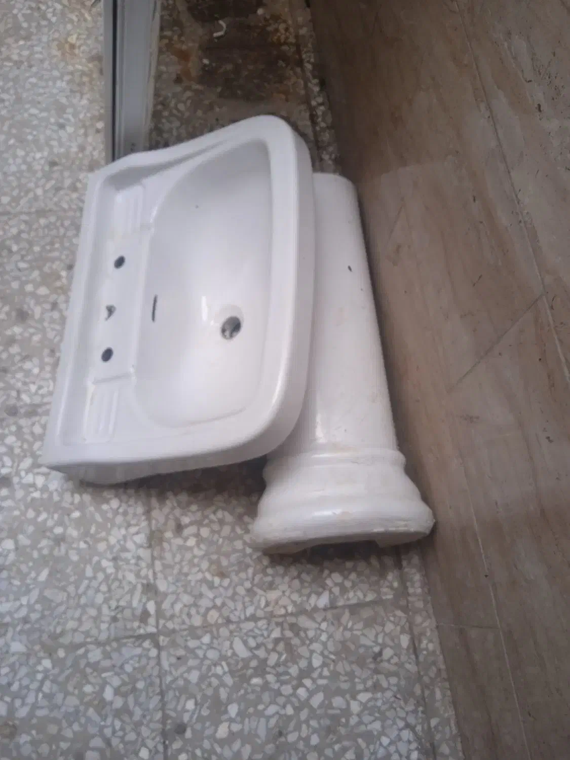 سنگ روشویی|لوازم سرویس بهداشتی|گرگان, |دیوار