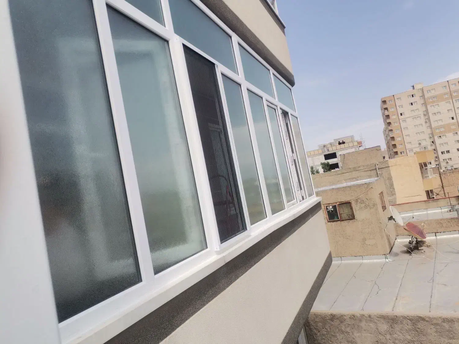 درب و پنجره upvc و شیشه بالکنی|خدمات پیشه و مهارت|تبریز, |دیوار