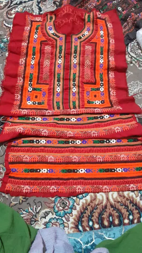 گفتان|لباس|زابل, |دیوار