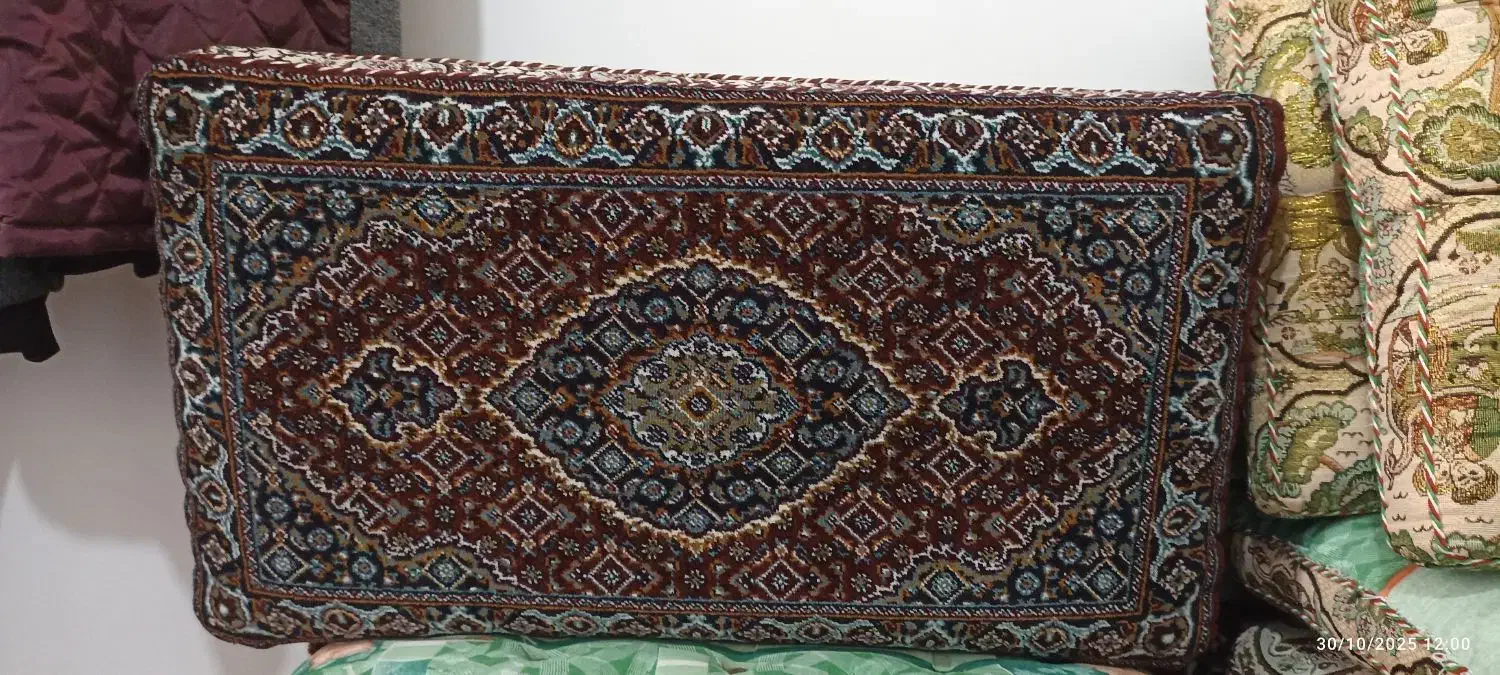 پشتی سالم|پشتی|سنندج, |دیوار