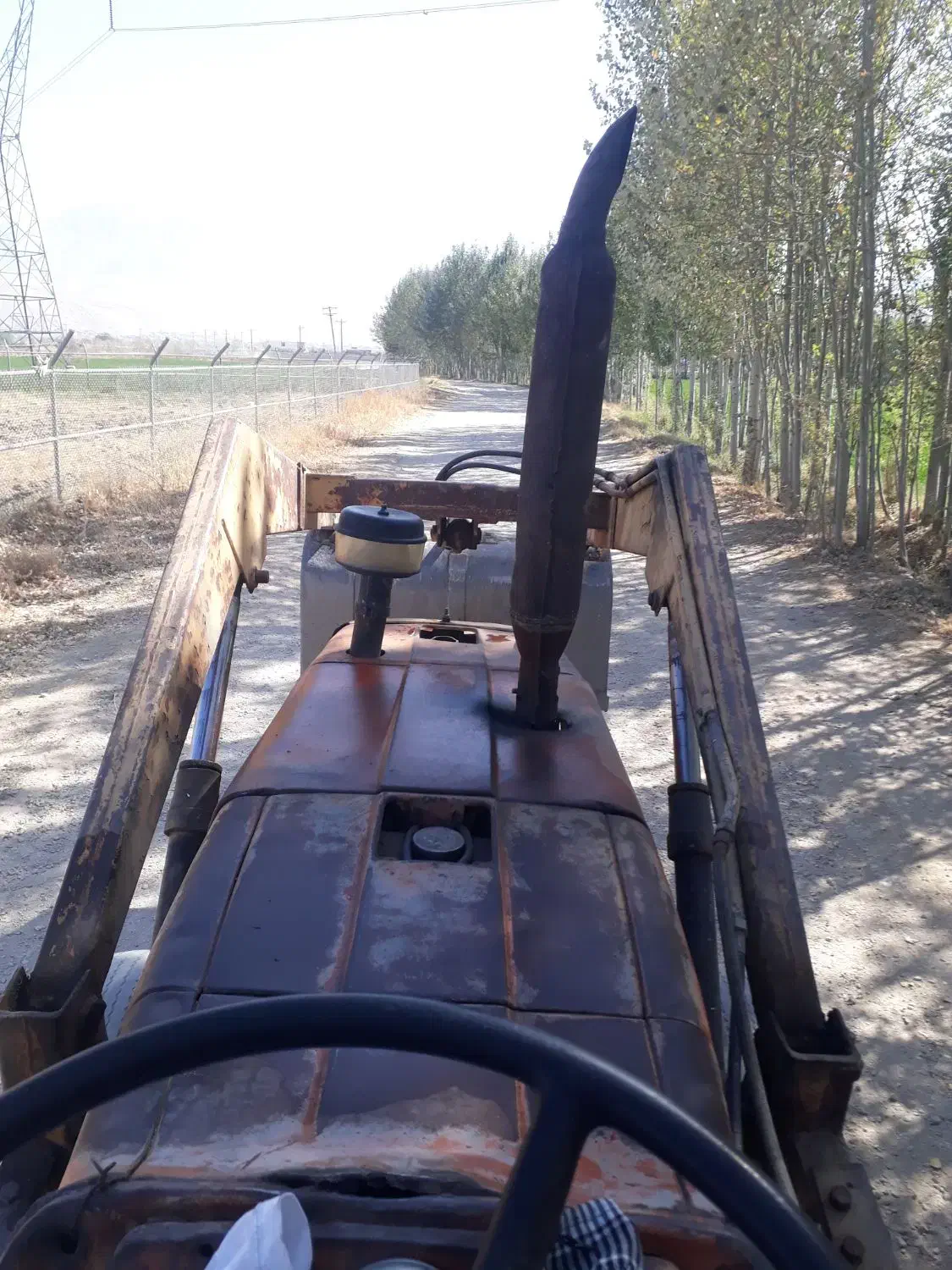 اجاره تراکتور بیلی و بیل بکهو|خدمات حمل و نقل|شهرکرد, |دیوار