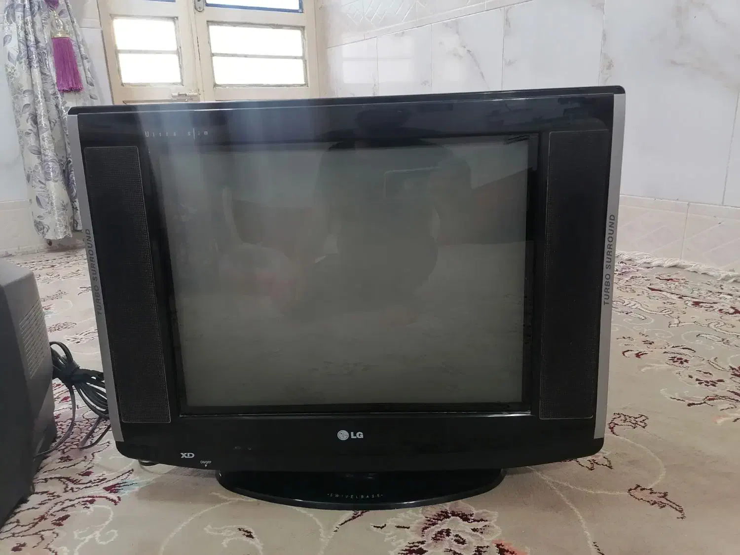 تلویزیون 21 و 14 اینچ|تلویزیون و پروژکتور|رشتخوار, |دیوار