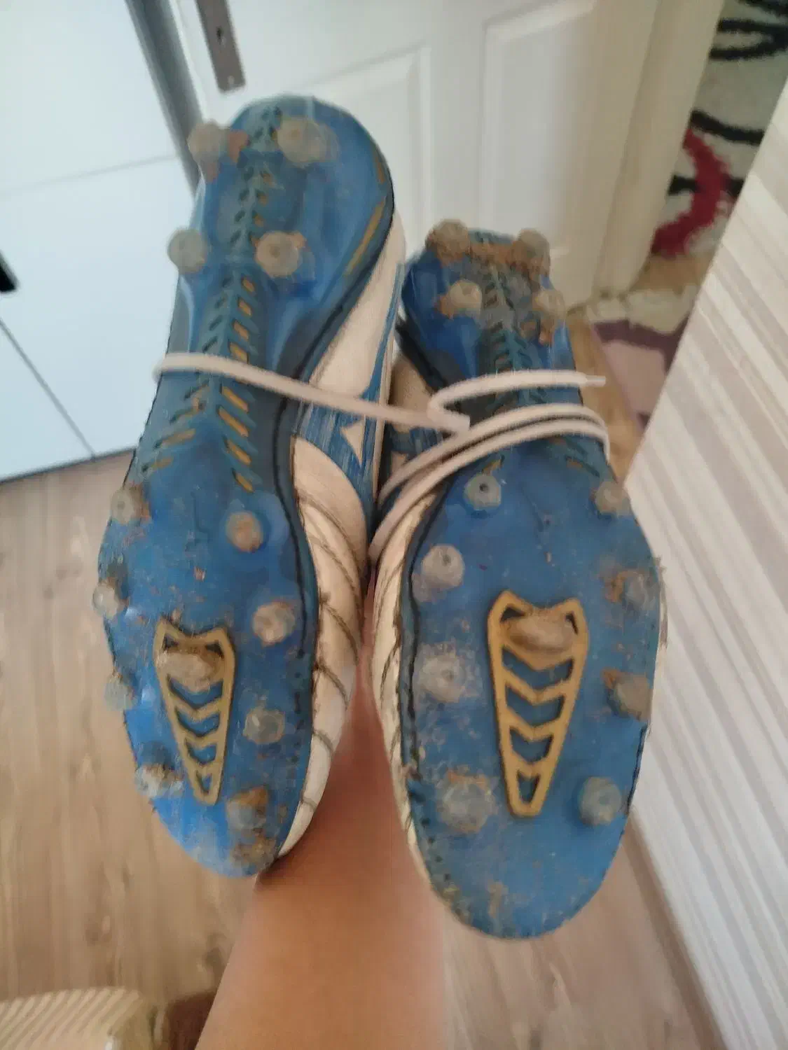 کفش میخی فوتبال استوک چمنی سایز ۴۴|کیف، کفش، کمربند|تبریز, |دیوار