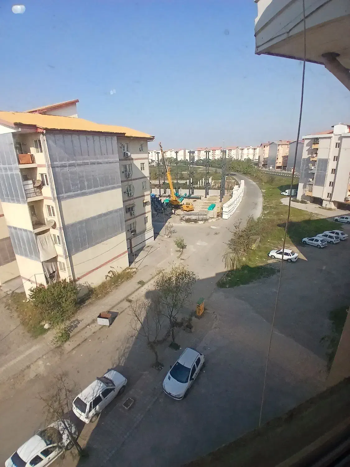 آپارتمان طبقه چهارم تک خواب(تخلیه)|فروش آپارتمان|رشت, کوی غلام نیا|دیوار