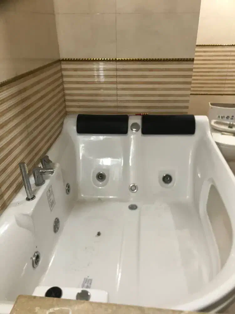 وان جکوزی دونفره|لوازم حمام|ری, دیلمان|دیوار