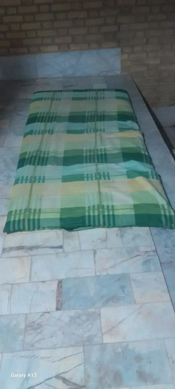 تشک یک نفره|رختخواب، بالش، پتو|یزد, |دیوار