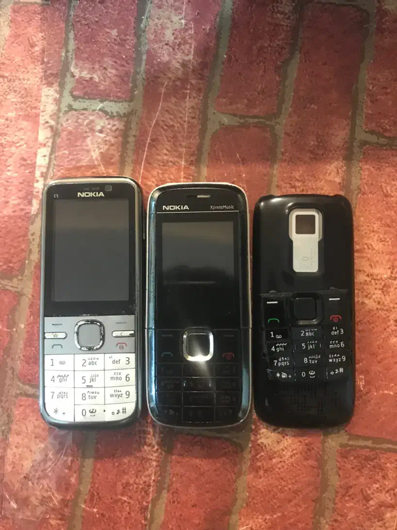 نوکیا c5 و ۵۳۱۰|موبایل|تهران, فلسطین (میدان انقلاب)|دیوار