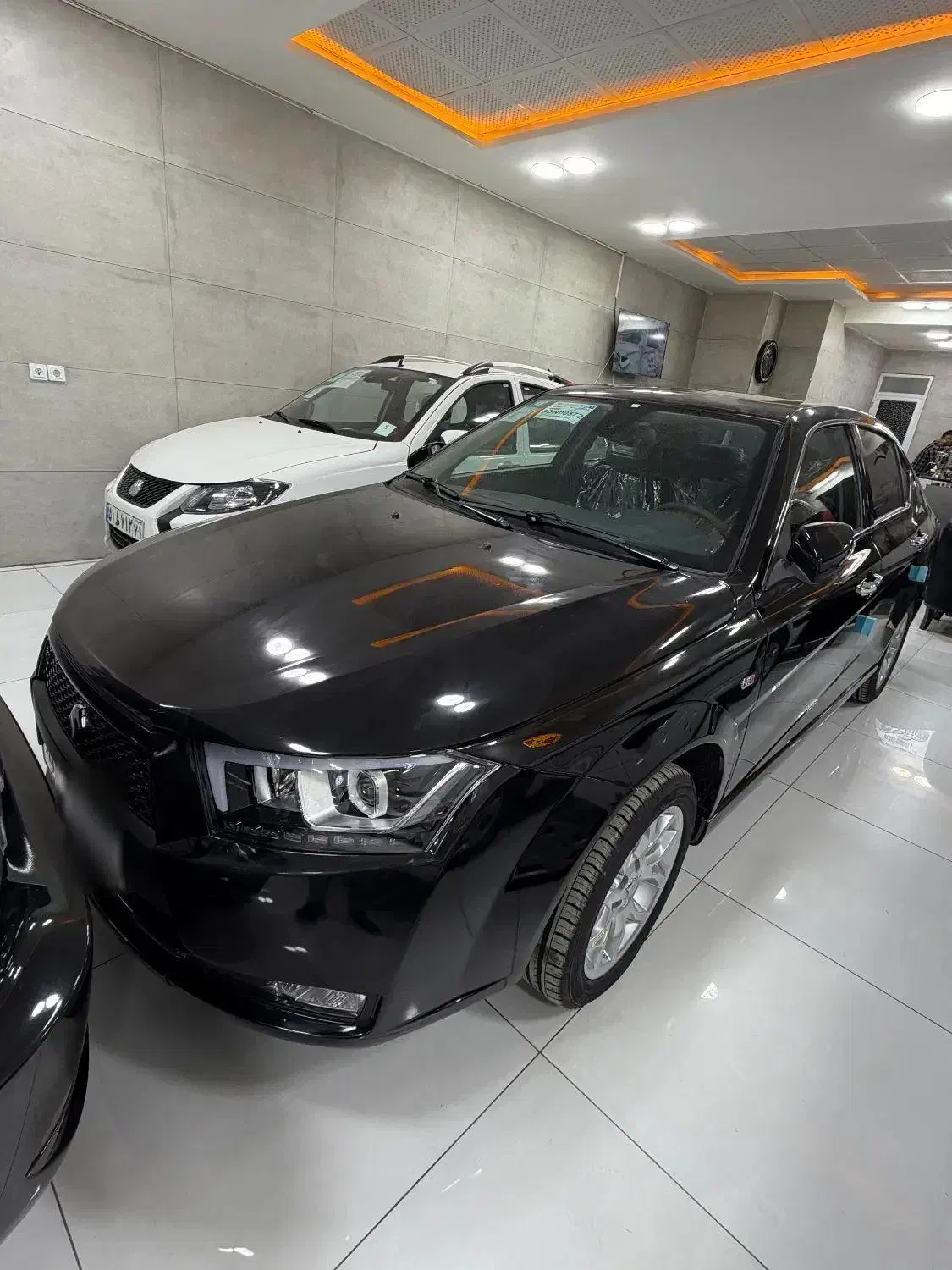 دنا آپشنال مشکی روز|خودرو سواری و وانت|شهرکرد, |دیوار