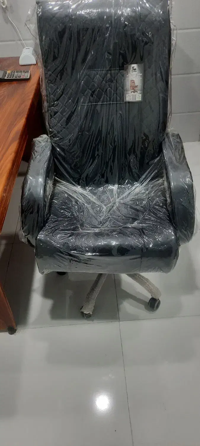 میز، صندلی و کمد اداری نو|دفتر کار|بندر کنگان, |دیوار