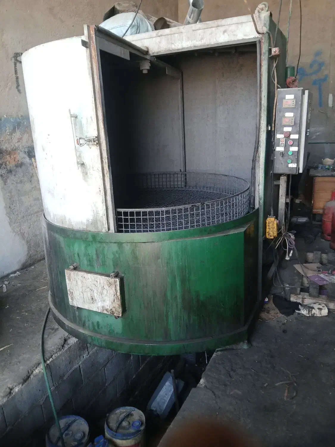 قطعه شویی|ماشین‌آلات صنعتی|مهریز, |دیوار