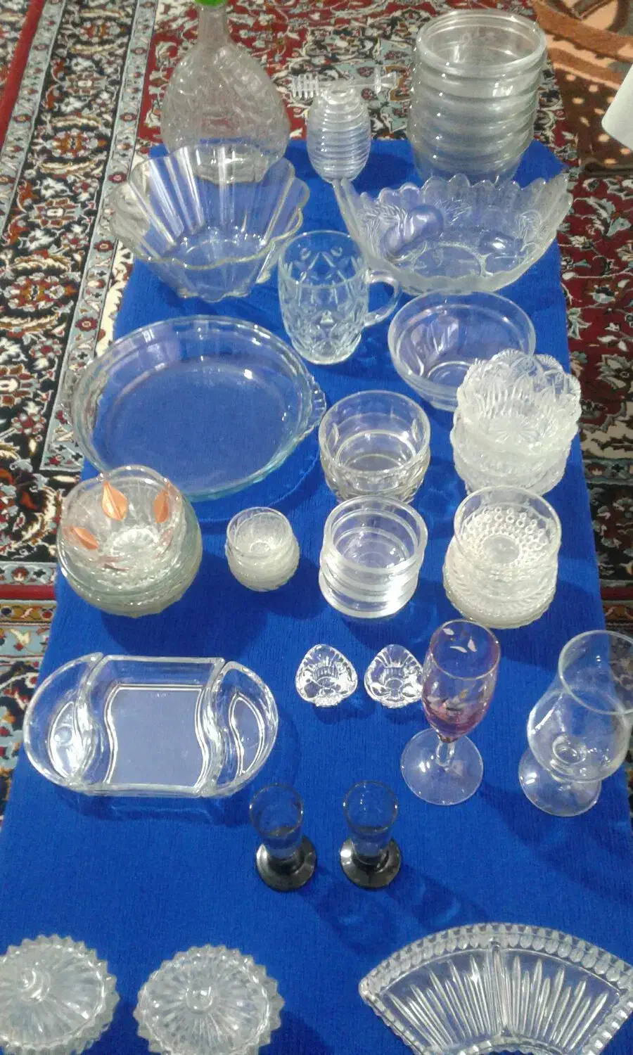 تعدادی وسایل چینی|ظروف سرو و پذیرایی|اردبیل, |دیوار