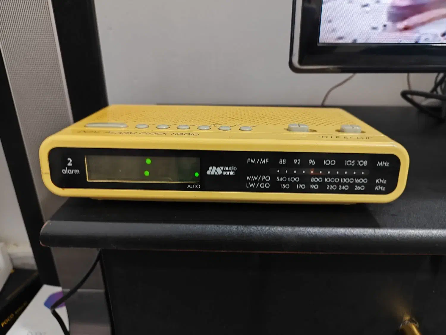 رادیو دیجیتال قدیمی  تایمر دار|سیستم صوتی خانگی|سنندج, |دیوار