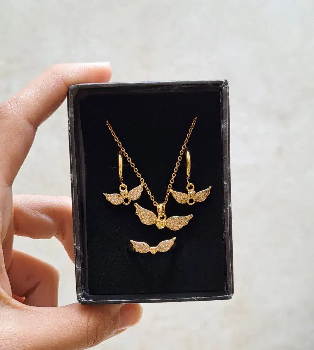 نیم ست طرح طلا رنگ ثابت روز مادر|بدلیجات|قم, ژاندارمها|دیوار