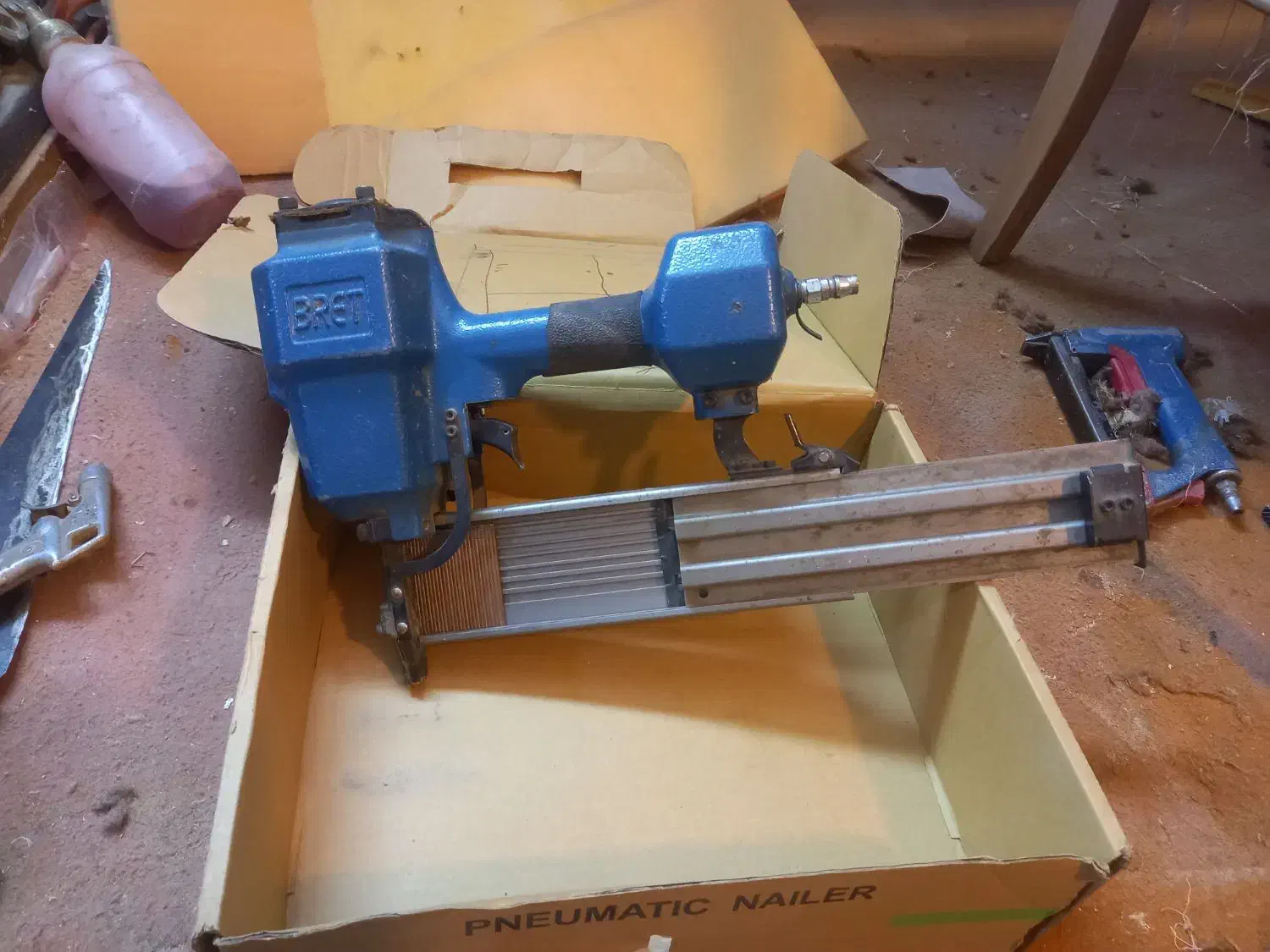 میخکوب بادی|ابزارآلات|محمدشهر, محمدشهر|دیوار