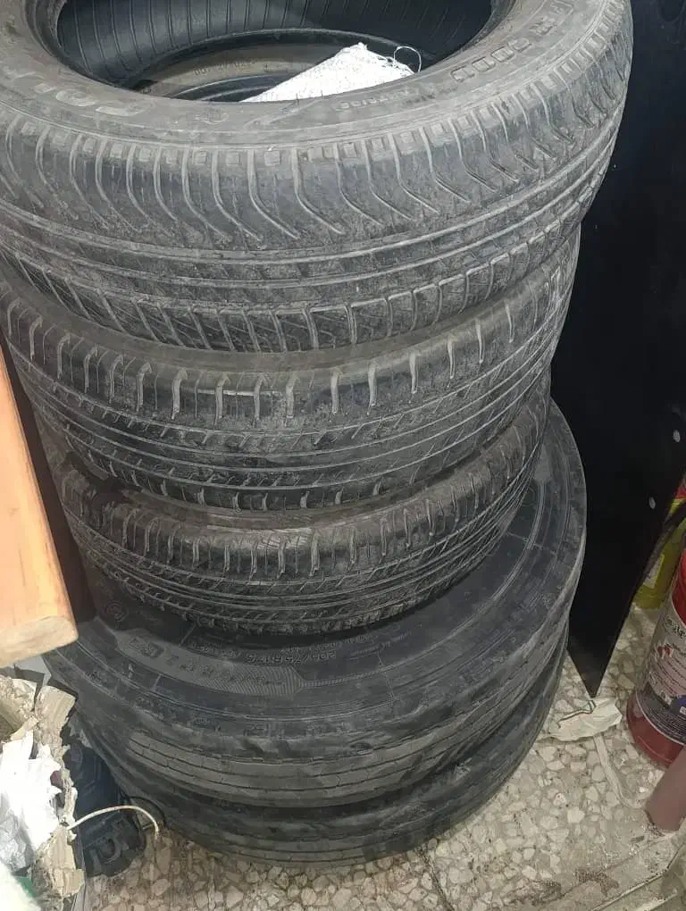 لاستیک سالم سایز 15 دست دوم|قطعات یدکی و لوازم جانبی|شهریار, شهرک وائین|دیوار