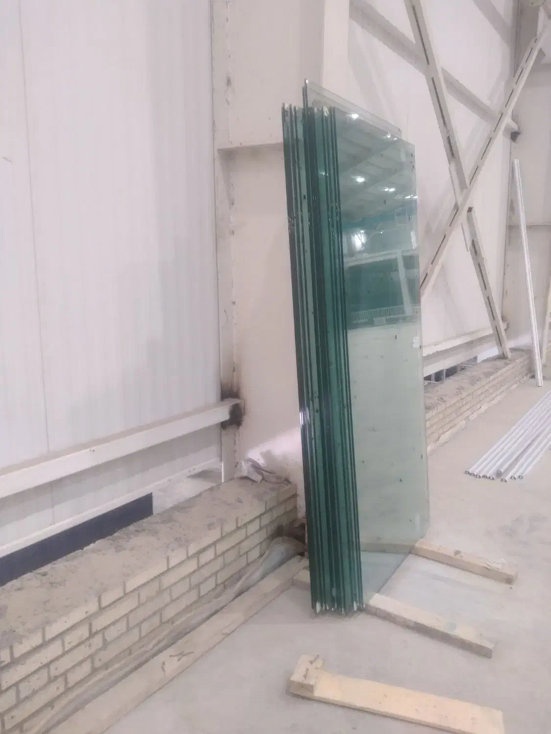 فروش شیشه سکوریت دسته دوم ونو|خدمات پیشه و مهارت|بابل, |دیوار