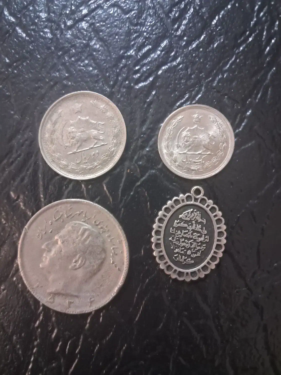 سکه و پلاک نقره|کلکسیون سکه، تمبر، اسکناس|قم, زنبیل آباد|دیوار