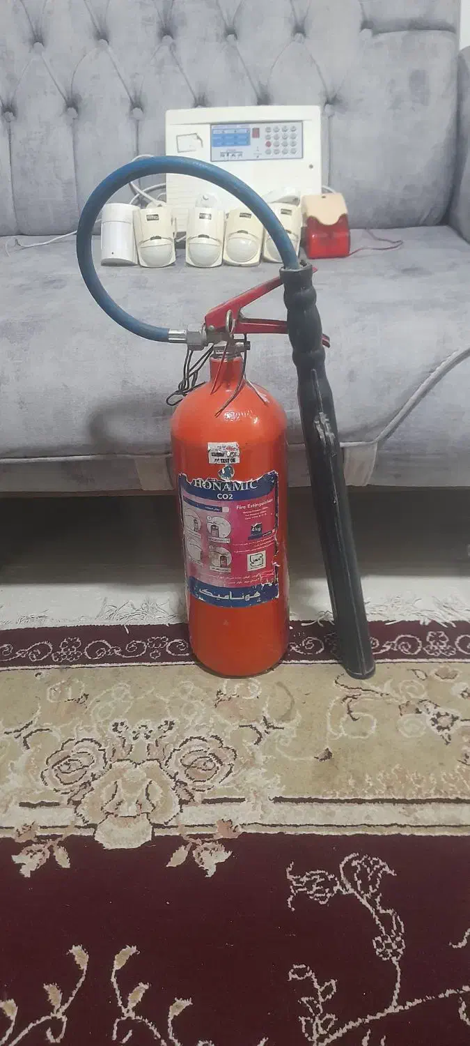 دزدگیر و کپسول آتش نشانی|دوربین مداربسته|سیاهکل, |دیوار