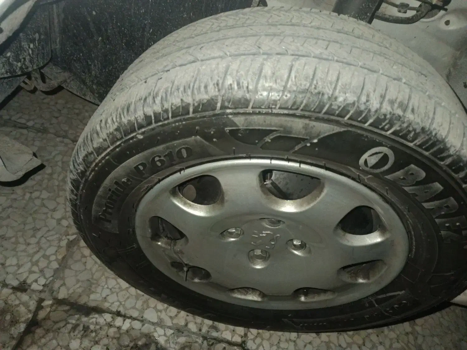 لاستیک ماشین بارز|قطعات یدکی و لوازم جانبی|زابل, |دیوار