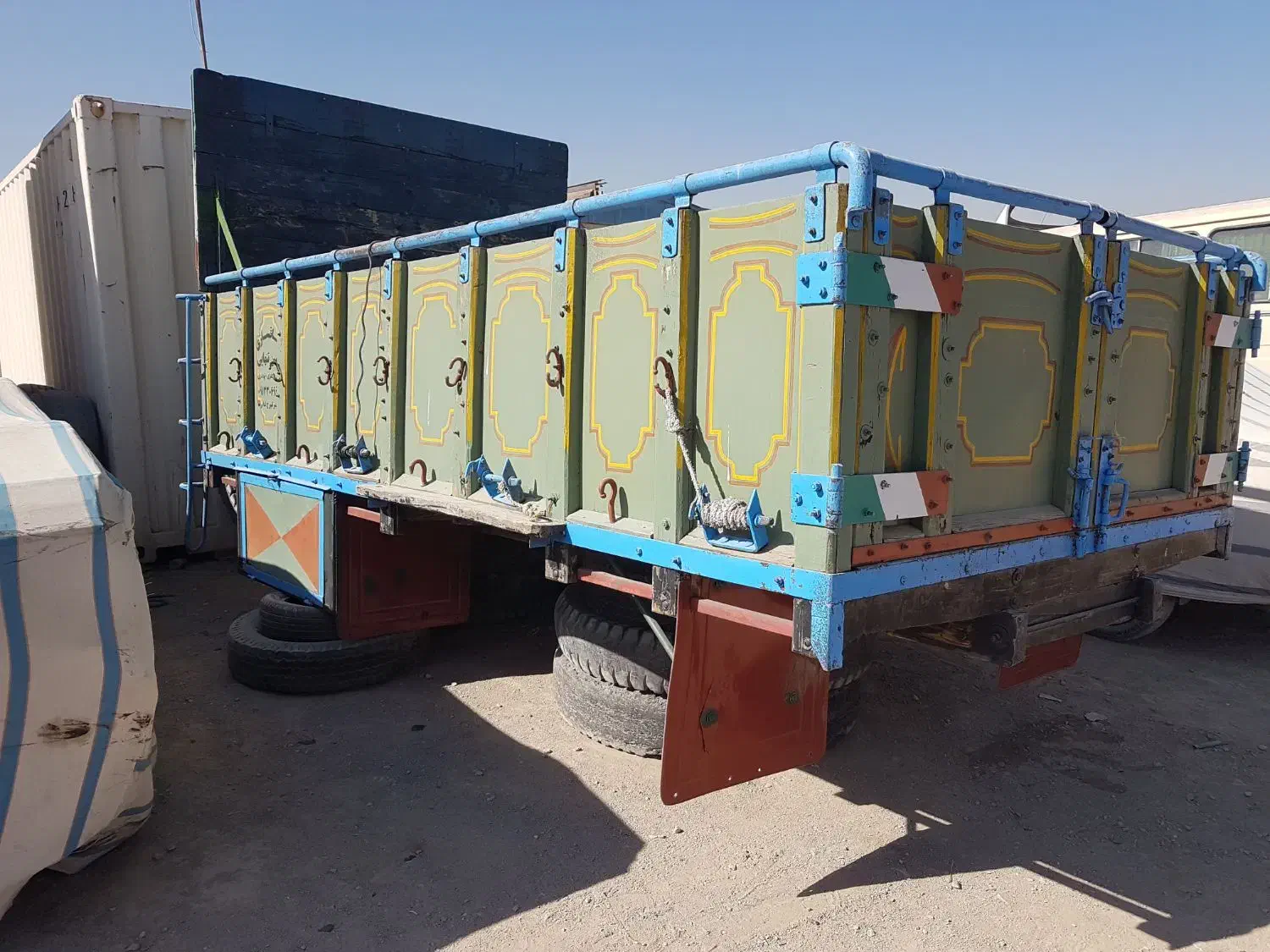 اتاق۴*۲چوبی خاور کف ورق درحد نو|قطعات یدکی و لوازم جانبی|فولادشهر, فولادشهر|دیوار