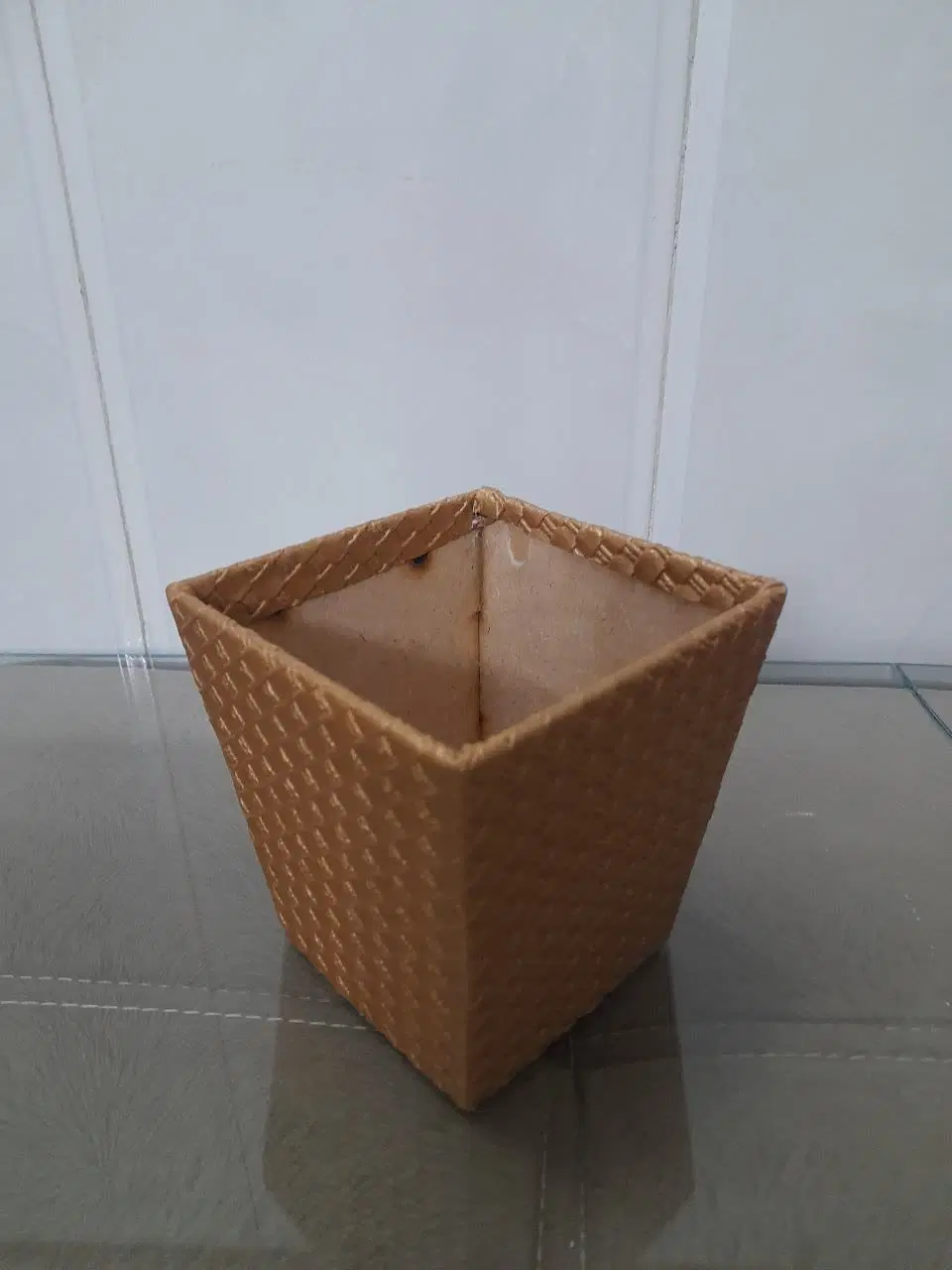 باکس گل|گل مصنوعی|قم, طلاب غیر ایرانی|دیوار