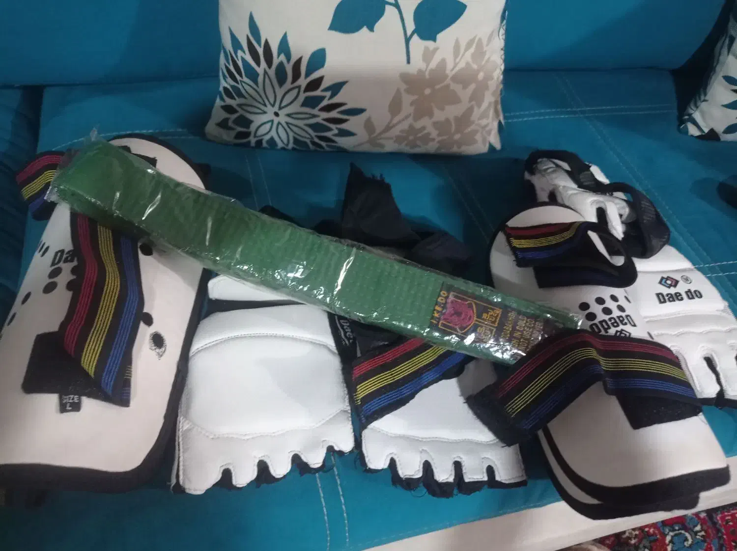 لباس تکواندو|لباس|آستانه اشرفیه, |دیوار