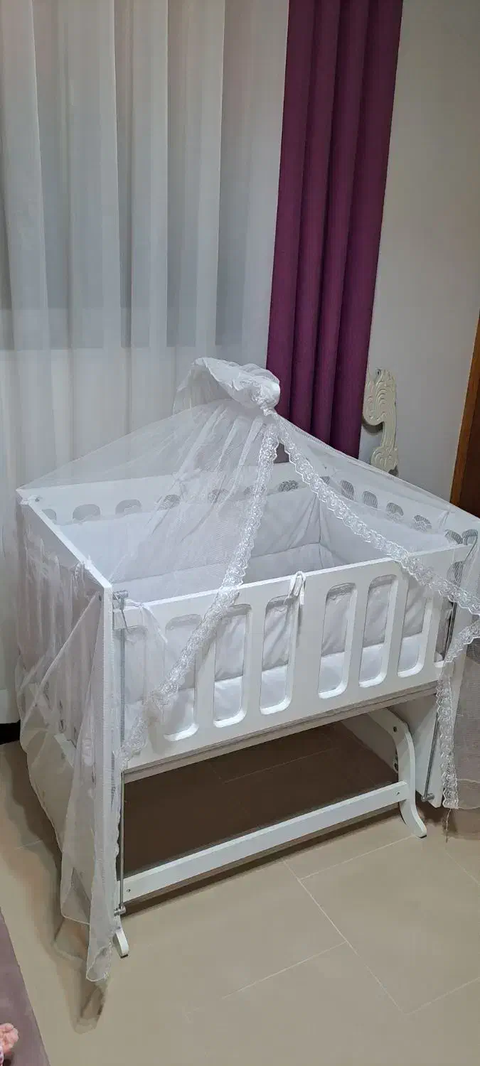 گهواره وتخت کنارمادر۳۵۰۰۰۰۰ هزارتومان|تخت و صندلی بچه|تنکابن, |دیوار