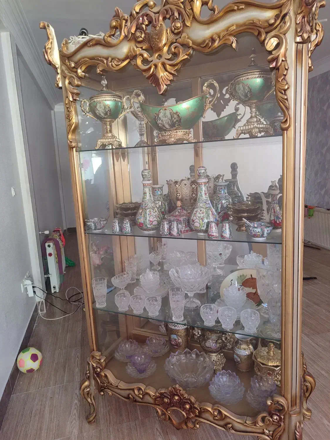 بوفه چوب سالم و محکم|بوفه، ویترین، کنسول|قزوین, |دیوار