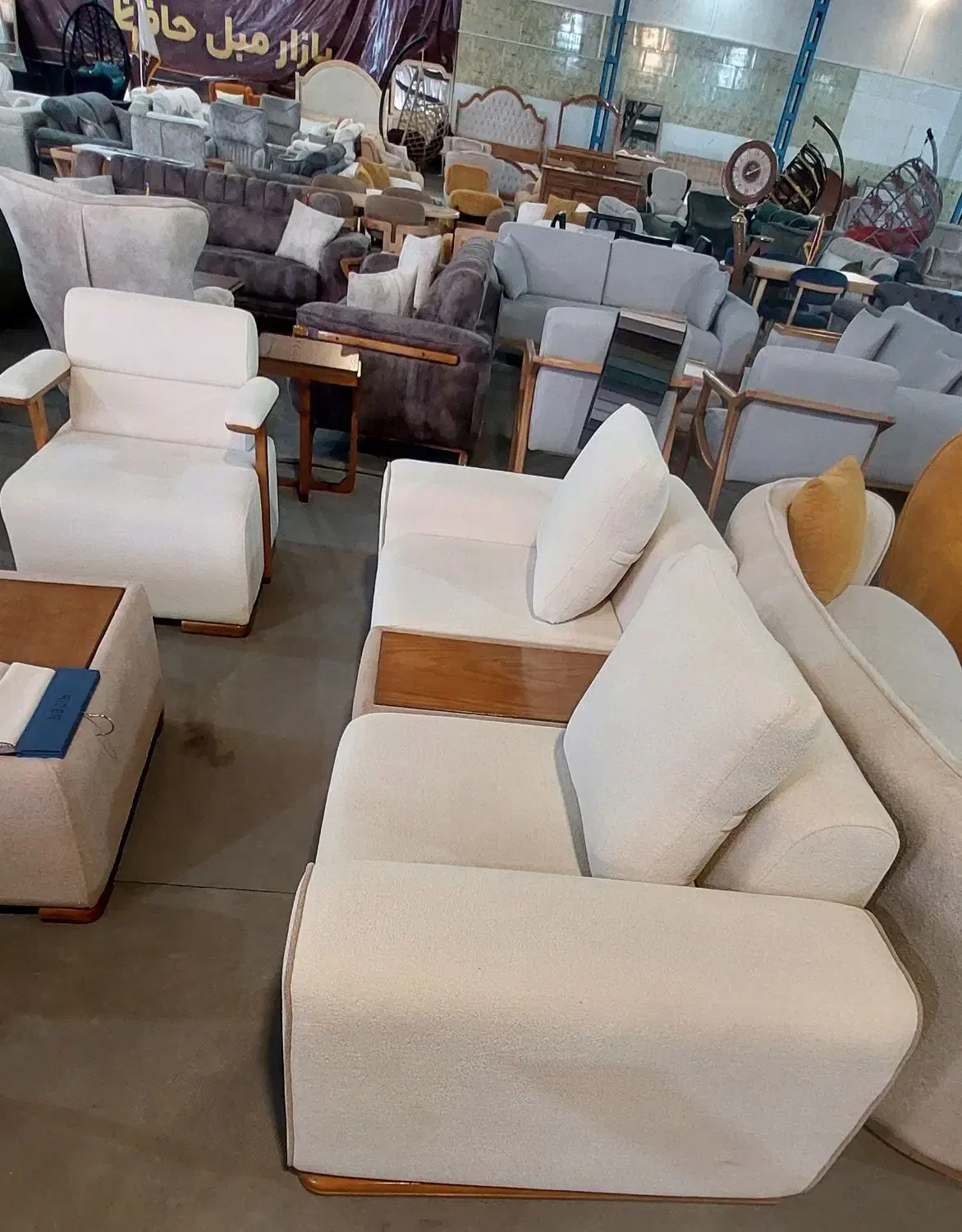 مبل چستر ترک|مبلمان خانگی و میز عسلی|یزد, |دیوار