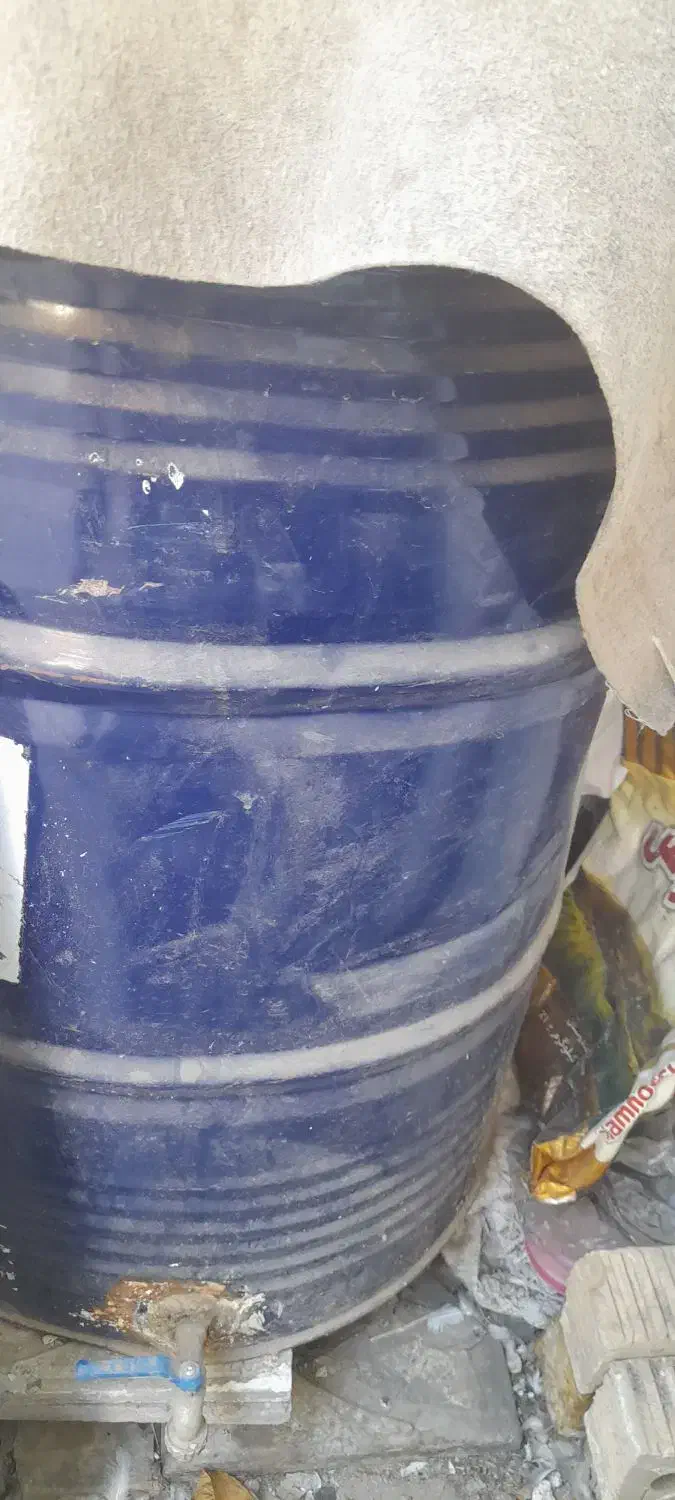 بشکه ۲۲۰لیتری فلزی|مصالح و تجهیزات ساختمان|شیراز, اصلاح‌نژاد|دیوار