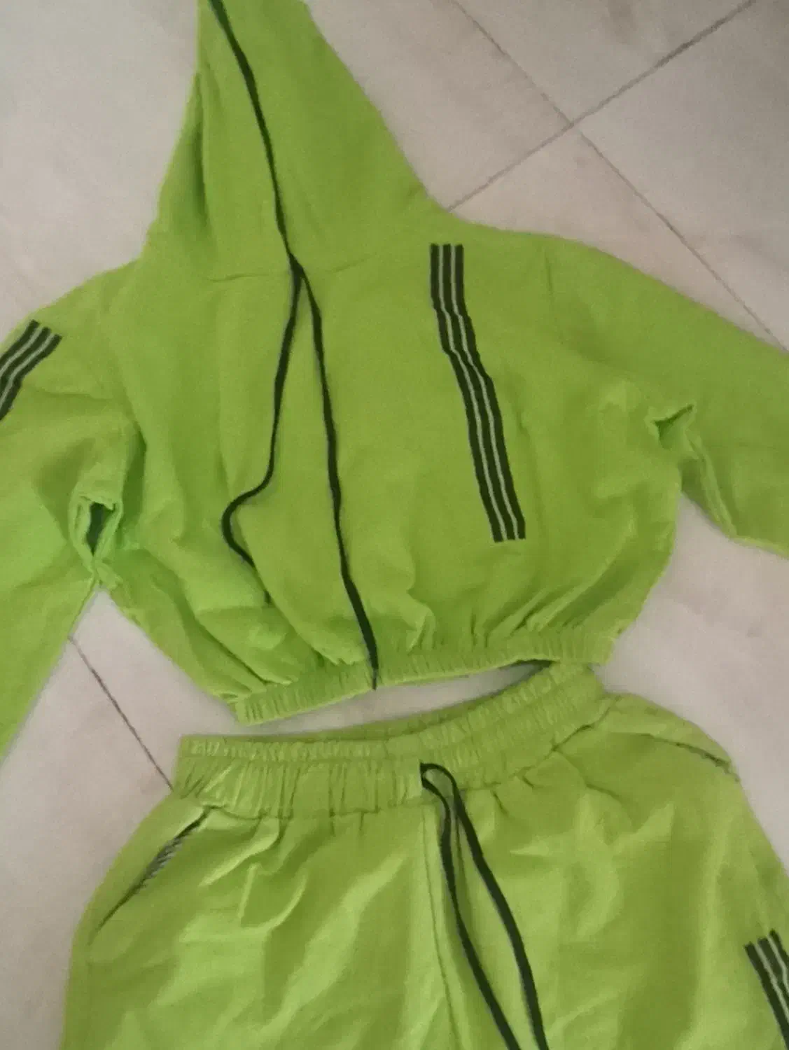 ست زنانه|لباس|اندیشه, اندیشه فاز ۴|دیوار