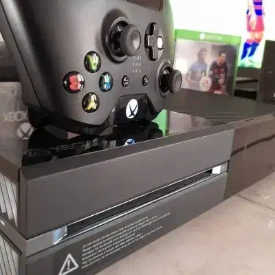 ایکس باکس وان ۵۰۰ گیگ سالم در حد نو|کنسول، بازی ویدئویی و آنلاین|تهران, علم و صنعت|دیوار