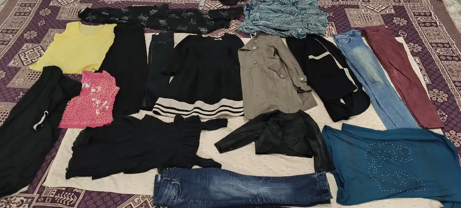 چندکیسه لباس در حدنو|لباس|زاهدان, |دیوار