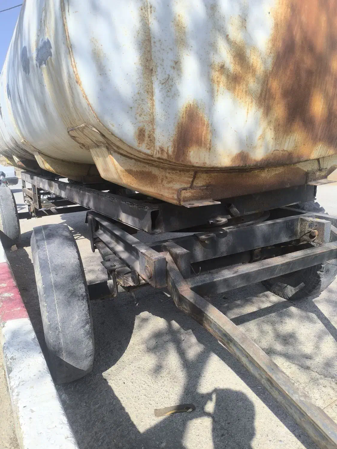 تانکرچرخدار|مصالح و تجهیزات ساختمان|اراک, |دیوار