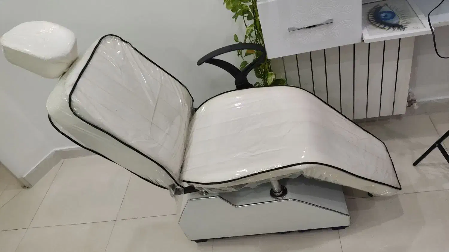 صندلی میکاپ|آرایشگاه و سالنهای زیبایی|صومعهسرا, |دیوار