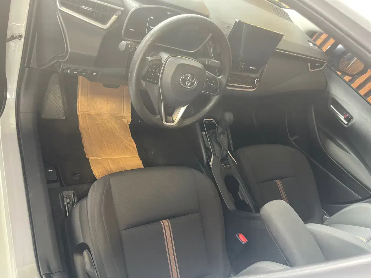 لوین|خودرو سواری و وانت|رشت, معلم|دیوار