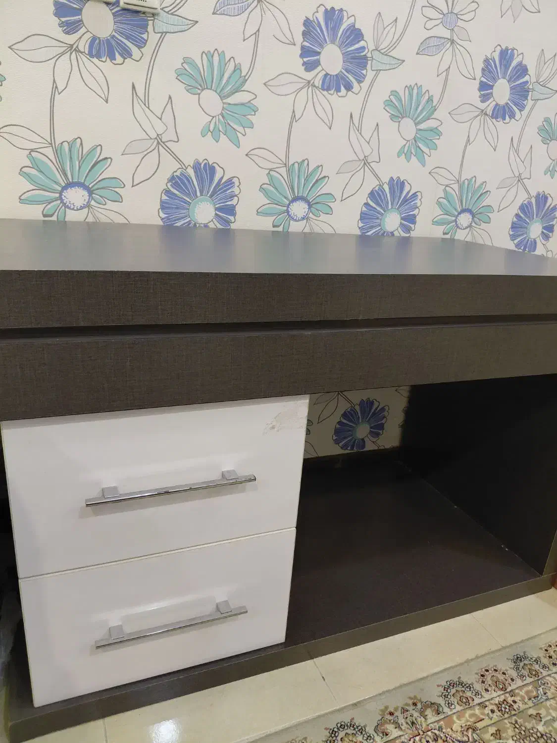 میز تحریر|میز تحریر و کامپیوتر|قشم, |دیوار