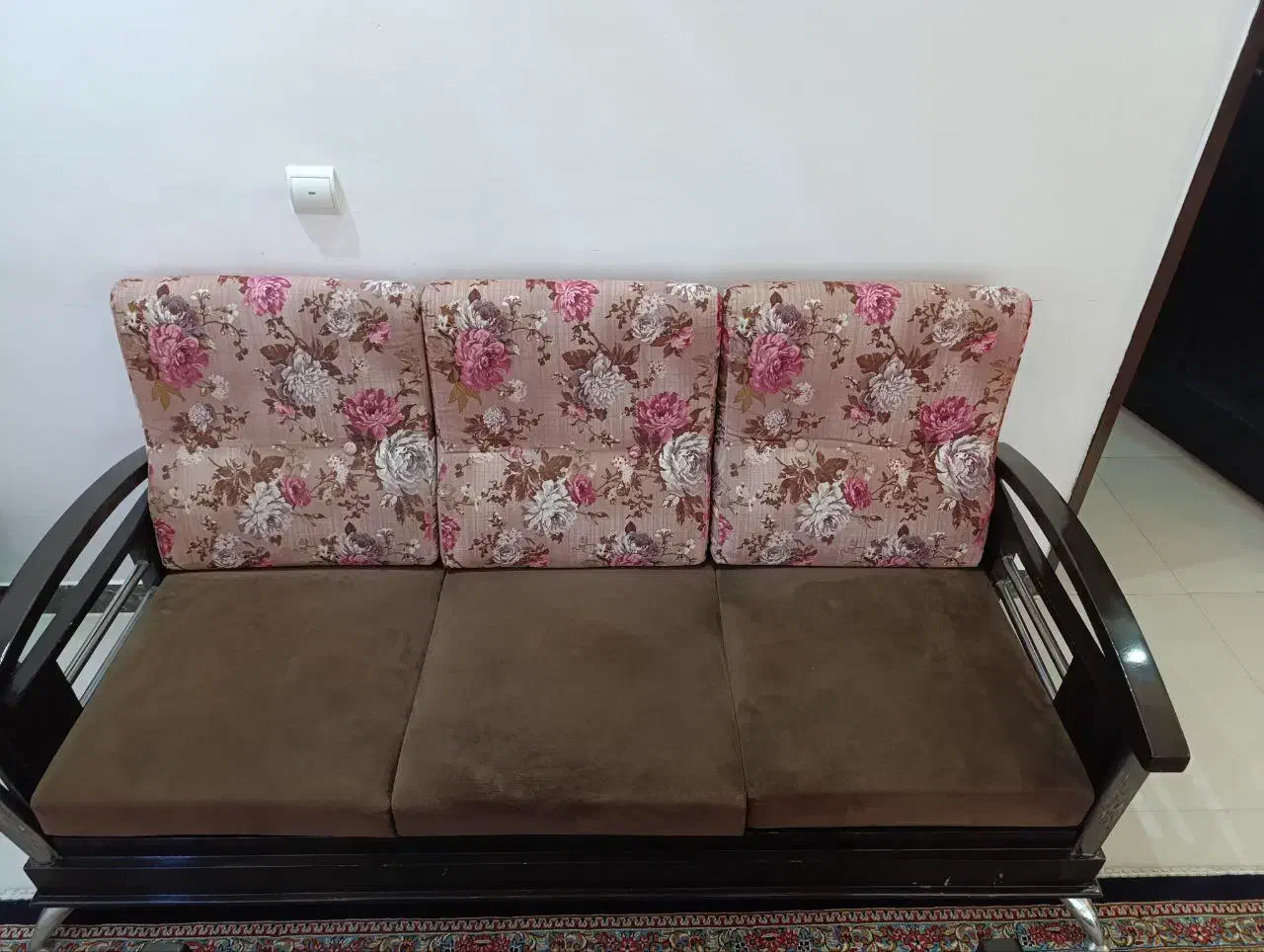 مبل و جلومبلی|مبلمان خانگی و میز عسلی|سنندج, |دیوار